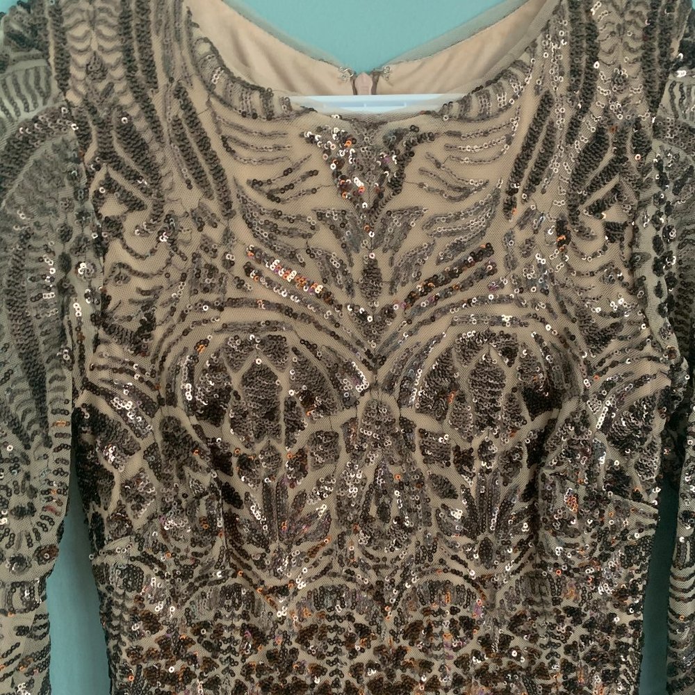 BEADED + SEQUIN PATTERNED LONG EVENING DRESS